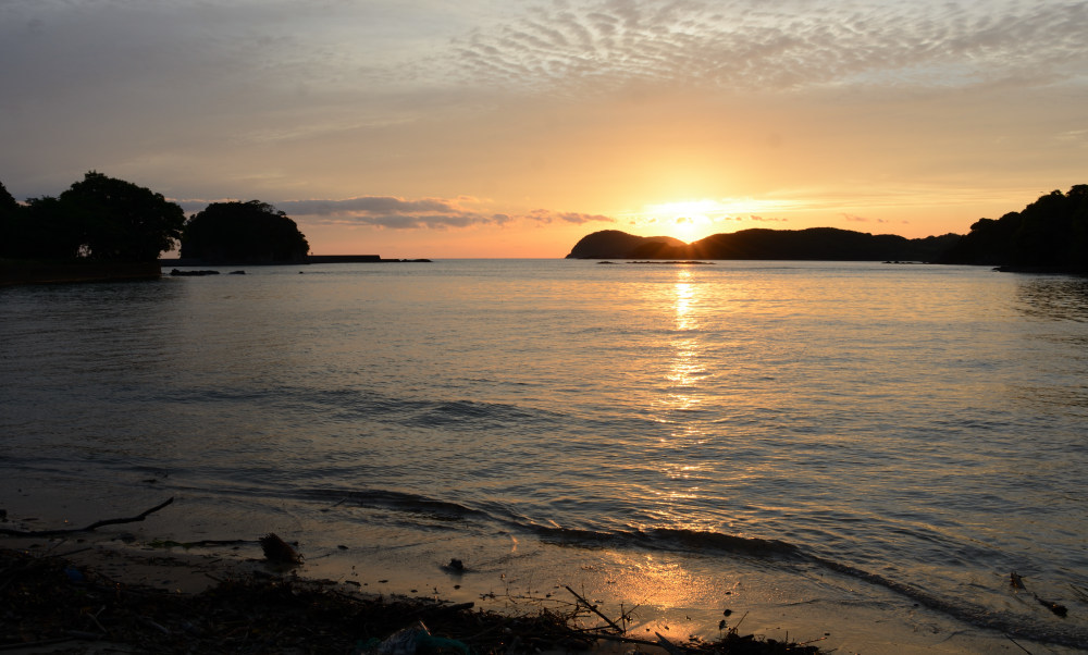 大川島海水浴場
満潮の海